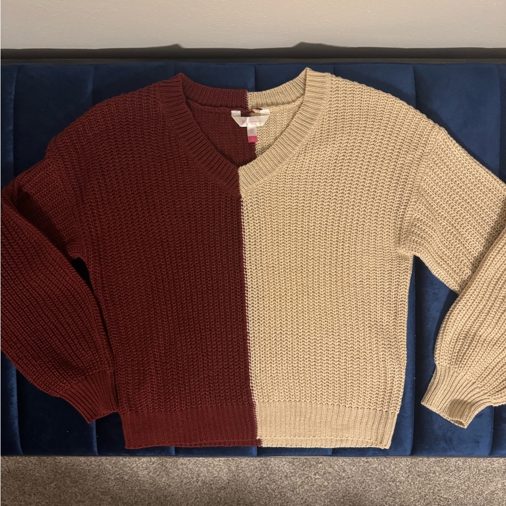 Wine/Burgundy and Cream color block V neck cropped sweater